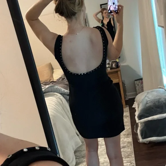 Elegant Black Studded Women's Body con Cleavage Dress - Picture 12 of 16